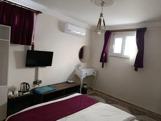 Şahmeran, 2. Kat