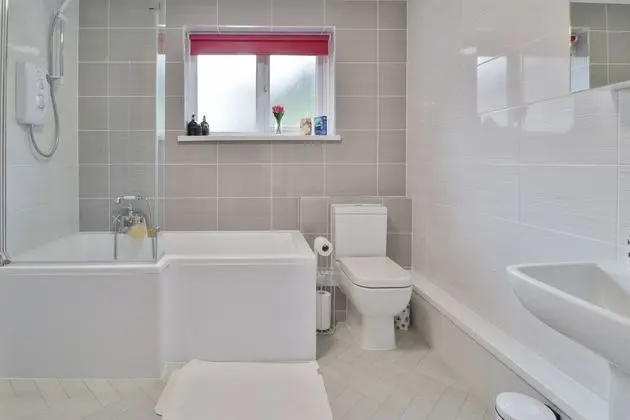 Bungalov, Ortak Banyo