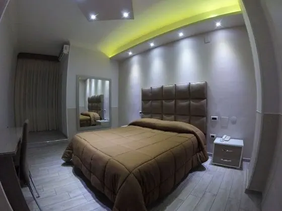 Tek Büyük Yataklı Oda