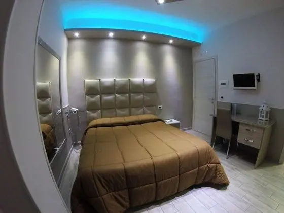 Tek Büyük Yataklı Oda