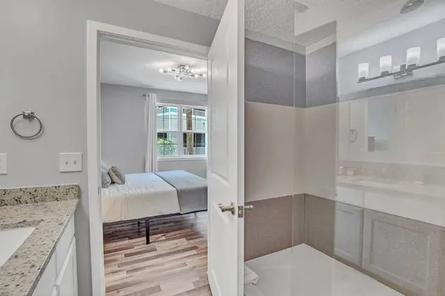 2 Bedroom Vacation Condo (2011)