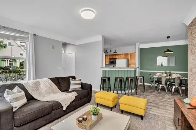 2 Bedroom Vacation Condo (2016)