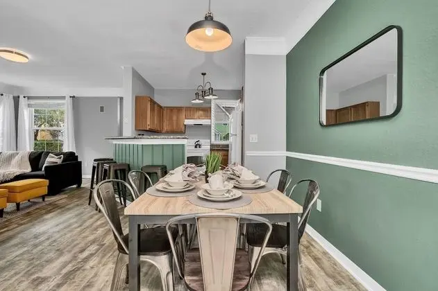 2 Bedroom Vacation Condo (2016)