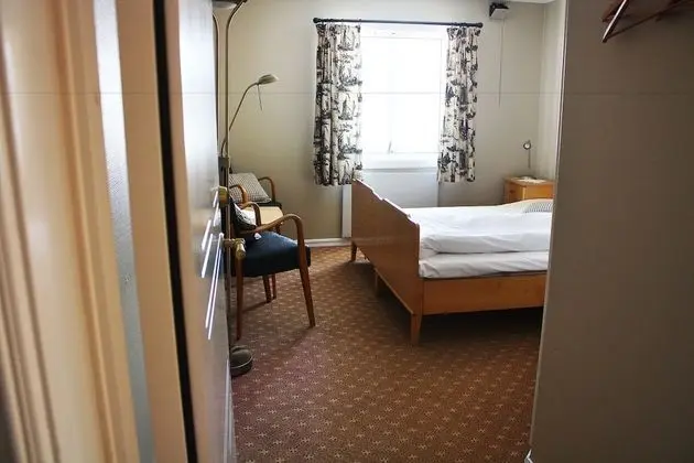 Traditional Tek Büyük veya İki Ayrı Yataklı Oda