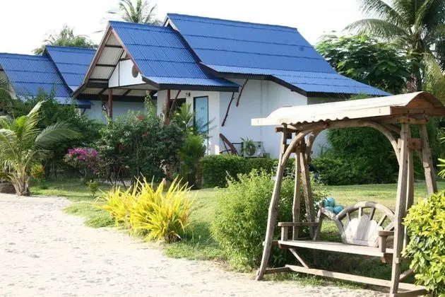 Bungalow with Sea View
