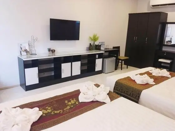 Dört Kişilik Oda, Sigara İçilmez, Bahçe Manzaralı