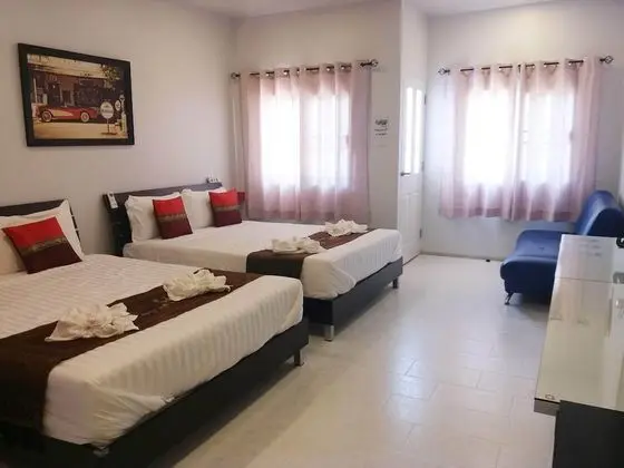 Dört Kişilik Oda, Sigara İçilmez, Bahçe Manzaralı