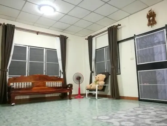 3-Bedroom Holiday Home
