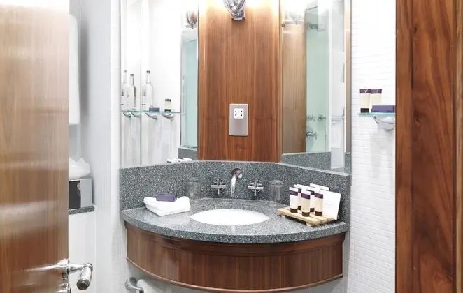 Standard Tek Büyük Yataklı Oda (1 Pax)