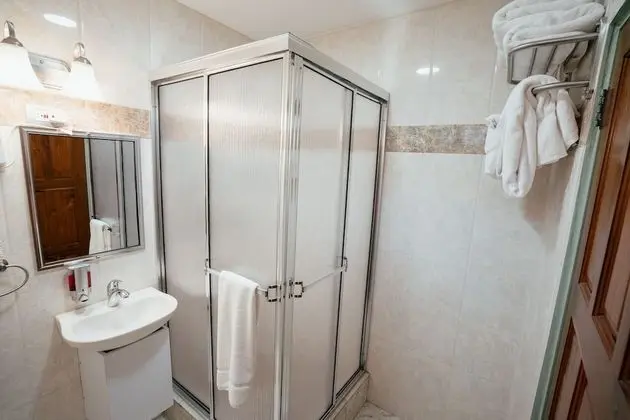 Deluxe Dört Kişilik Oda, 2 Büyük (Queen) Boy Yatak