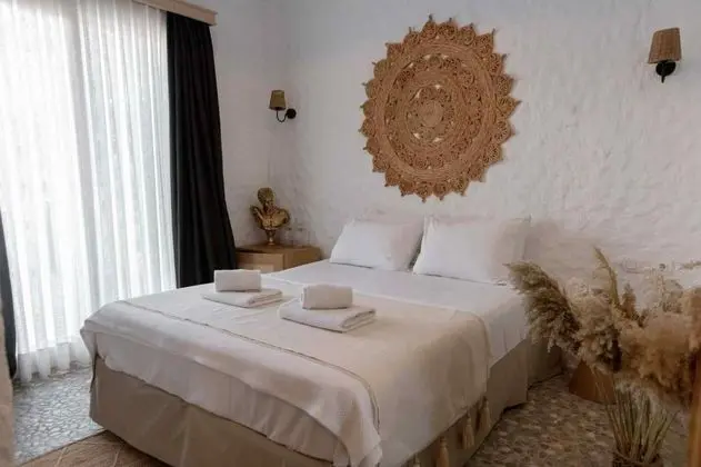 Havuz Bağlantılı Standart Oda, Havuz Manzaralı, Giriş Katı