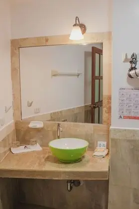 Panoramic Tek Büyük Yataklı Oda