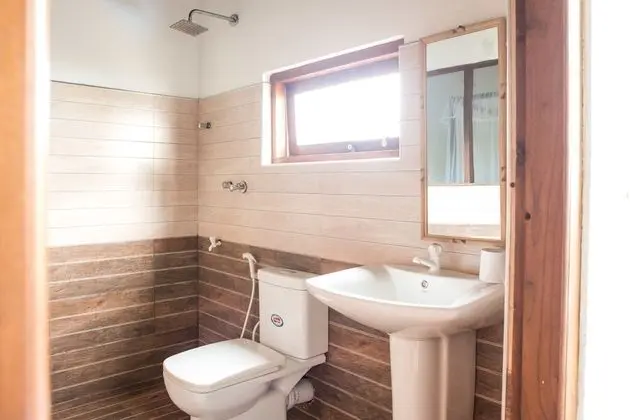 Deluxe Tek Büyük Yataklı Oda, 1 Çift Kişilik Yatak, Bahçe Manzaralı