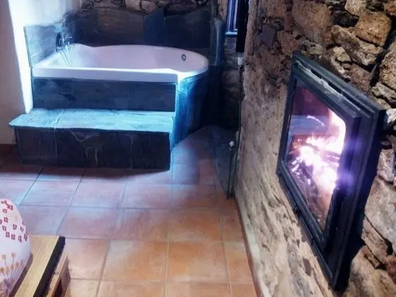 Süit, 1 Büyük (Queen) Boy Yatak, Jakuzi