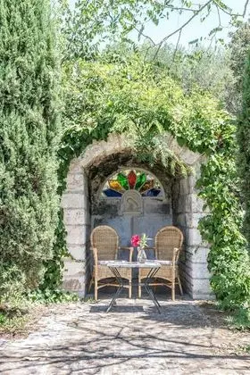 Superior Oda, Teras, Bahçe Manzaralı