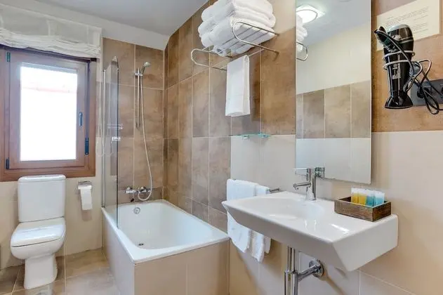 Standard Tek Büyük Yataklı Oda