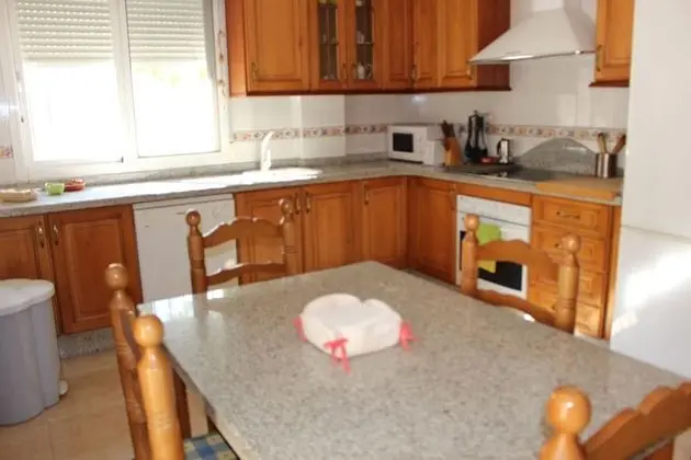 Ev, 4 Yatak Odası, Sigara İçilmez