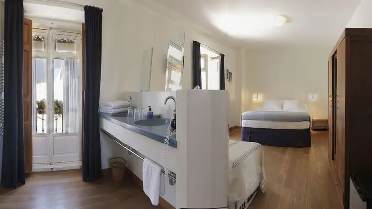 Family Oda, Şehir Manzaralı