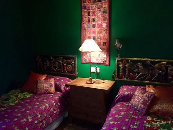 Tek Büyük veya İki Ayrı Yataklı Oda