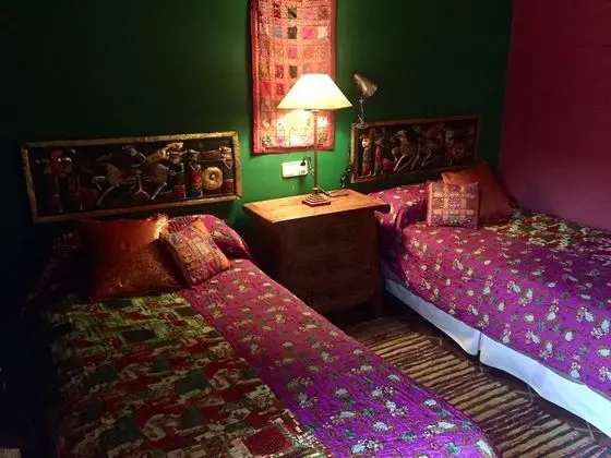 Tek Büyük veya İki Ayrı Yataklı Oda