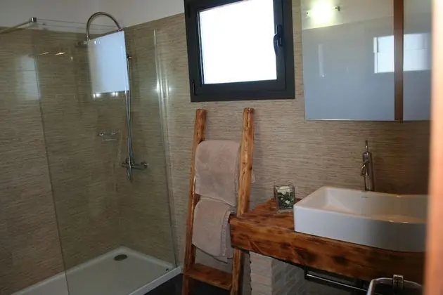 Üç Kişilik Oda (Alzina)