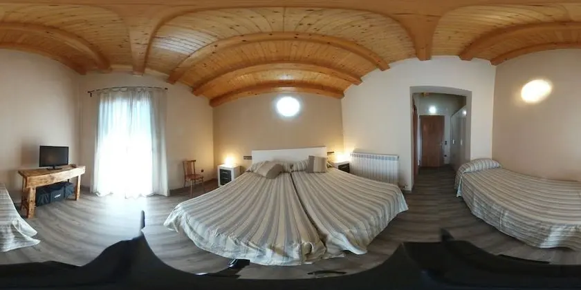 Üç Kişilik Oda (Roure)