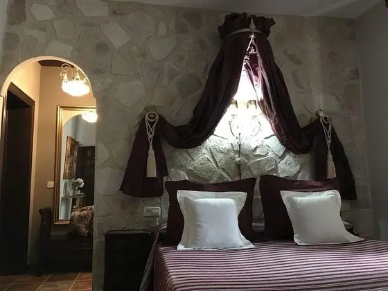 Standard Tek Büyük Yataklı Oda, Ortak Banyo