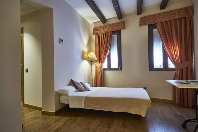 Classic Dört Kişilik Oda, 1 Çift Kişilik Yatak ve Çekyat