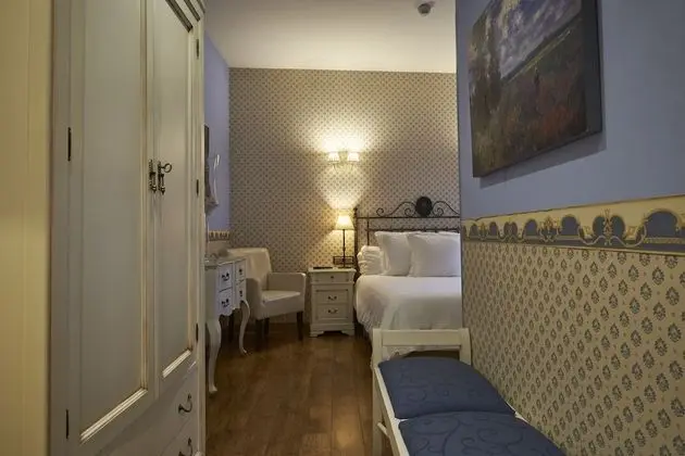 Tek Büyük Yataklı Oda