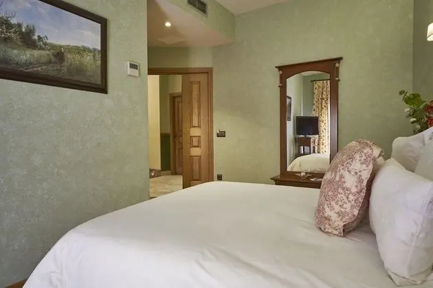 Tek Büyük Yataklı Oda