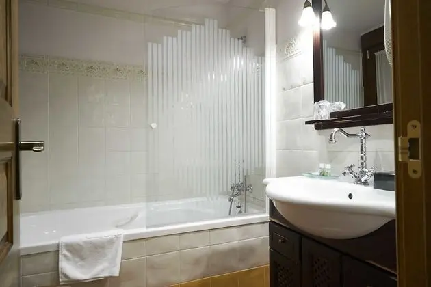 Tek Büyük Yataklı Oda