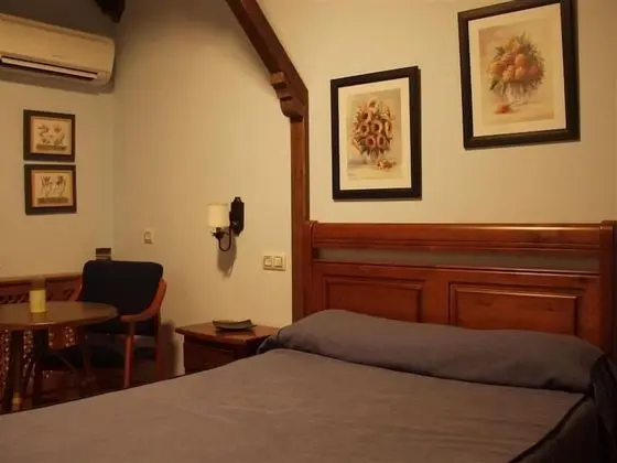 Tek Büyük Yataklı Oda