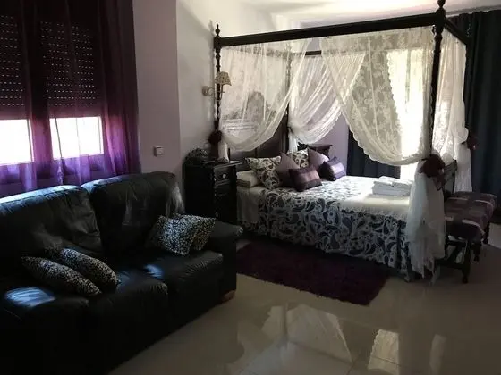 Junior Süit, Balkon