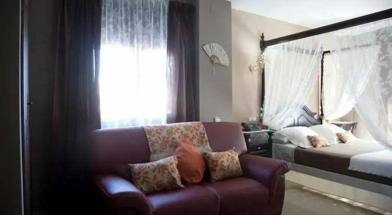 Junior Süit, Balkon