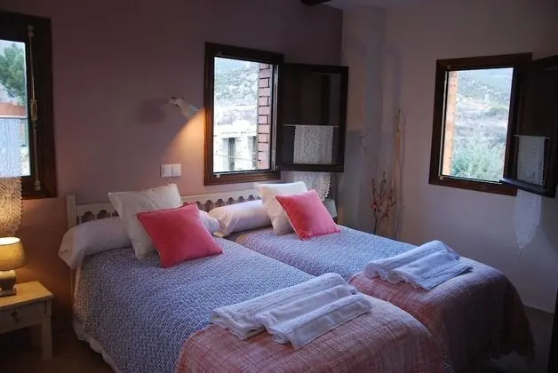 İki Ayrı Yataklı Oda, Sigara İçilmez, Dağ Manzaralı