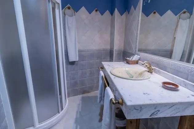 Economy Tek Büyük Yataklı Oda