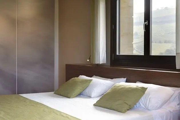 Tek Büyük veya İki Ayrı Yataklı Oda, Dağ Manzaralı