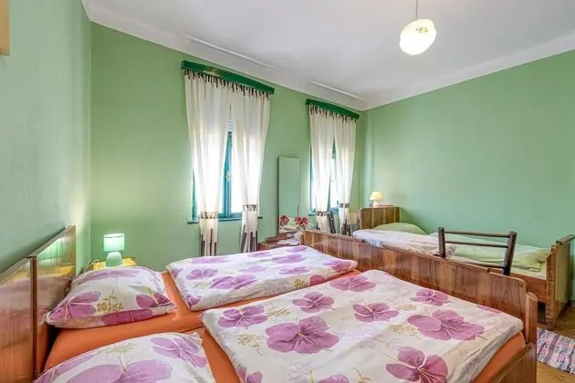 Family Ev, Birden Çok Yatak, 2 Banyolu, Bahçeli (Rural Homestead Trenkovo)