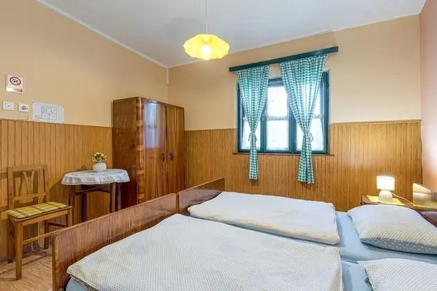 Family Ev, Birden Çok Yatak, 2 Banyolu, Bahçeli (Rural Homestead Trenkovo)