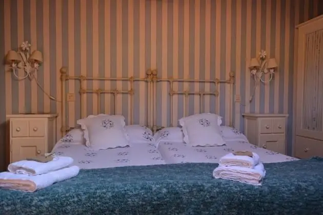 Tek Büyük veya İki Ayrı Yataklı Oda