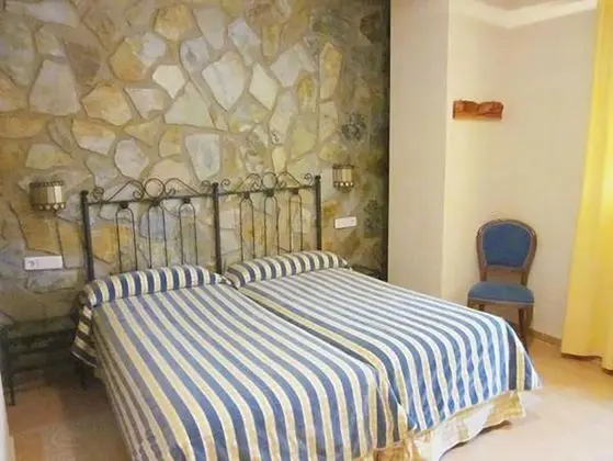 Tek Büyük veya İki Ayrı Yataklı Oda, Dağ Manzaralı