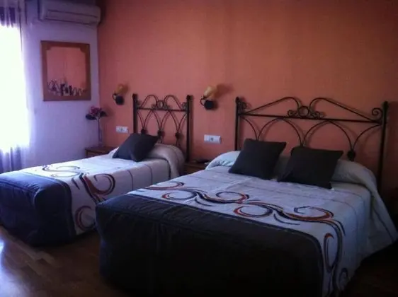 Tek Büyük veya İki Ayrı Yataklı Oda