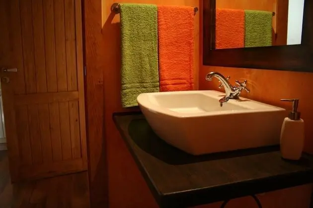 Tek Büyük veya İki Ayrı Yataklı Oda