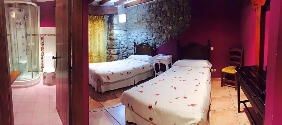 Tek Büyük veya İki Ayrı Yataklı Oda