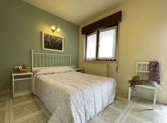 Traditional Tek Büyük Yataklı Oda