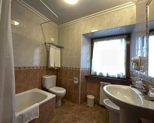 Traditional Tek Büyük Yataklı Oda