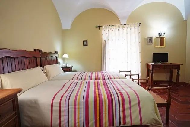 Standard Tek Büyük veya İki Ayrı Yataklı Oda