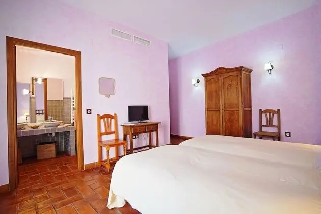 Superior Tek Büyük veya İki Ayrı Yataklı Oda