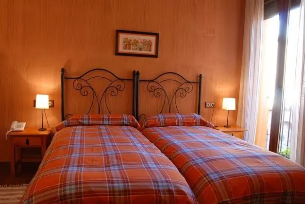 Superior Tek Büyük veya İki Ayrı Yataklı Oda