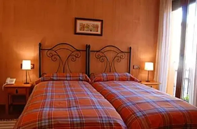 Superior Tek Büyük veya İki Ayrı Yataklı Oda